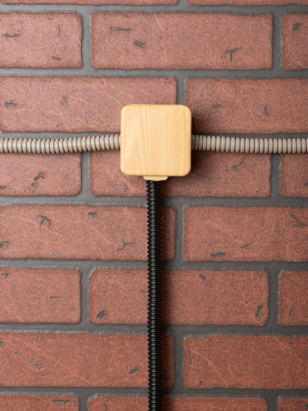 EKF PROxima Коробка распаячная КМР-030-037 пылевлагозащищенная без мембранных вводов (65х65х50) светлое дерево