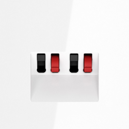 Розетка акустическая встраиваемая VOLTUM S70 4-местная, (белый глянцевый)