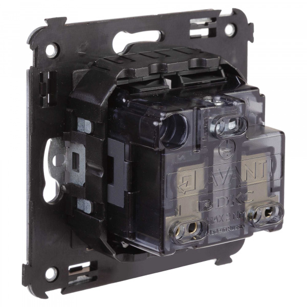 DKC Avanti Черный матовый Розетка 2P+E со шторками