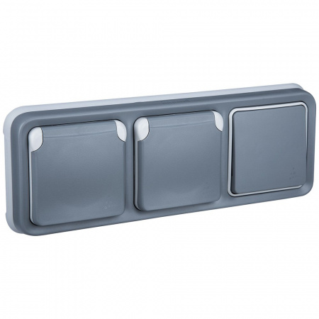 Legrand Plexo Серый Мех Розетка с/з с крышкой, винтовой зажим IP55