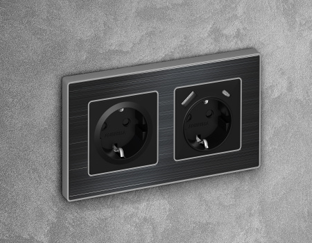 Лицевая панель ALFA (Черный матовый) для электрической розетки с заземлением и шторками QUANT AP8070