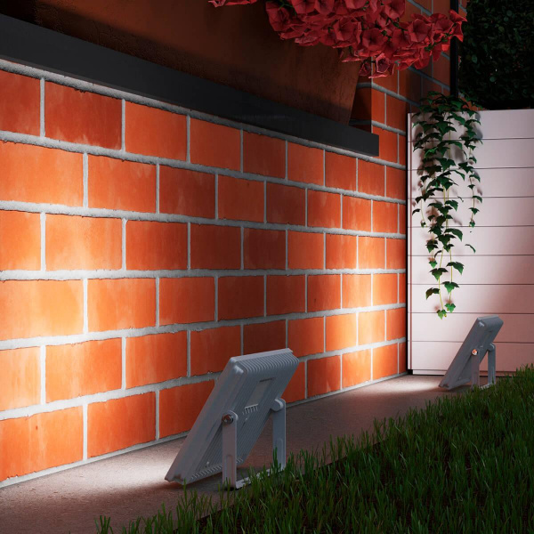 Прожектор светодиодный Gauss Slim 70W 6500К 613120370 Прожектор светодиодный Gauss Slim 70W 6500К 613120370