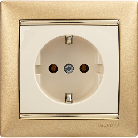 Legrand Valena Крем Розетка 1-ая с/з