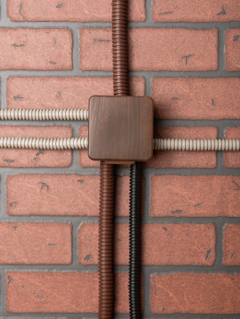 EKF PROxima Коробка распаячная КМР-030-035 пылевлагозащищенная без мембранных вводов (80х80х50) тёмное дерево