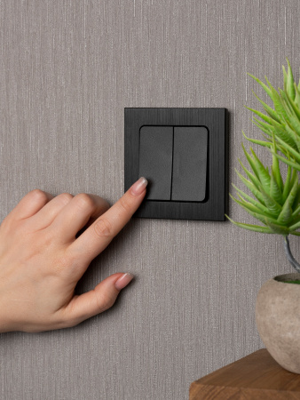 EKF PROxima Стокгольм Черный Выключатель проходной 2-кл, 10А