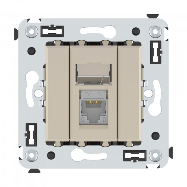 Накладка/вставка для подкл. ср-в связи и выч. техники с/у пластик бежевый DKC Avanti