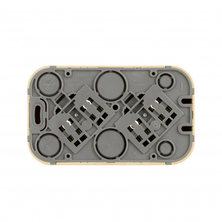 Legrand Quteo IP 20 Дерево Розеточный блок с предварительным подключением 2 x 2К без шторок - 16 A - 250 В~