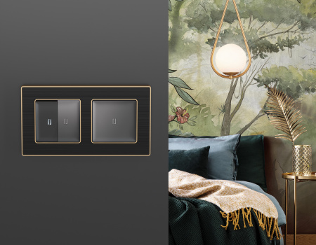 Рамка ALFA Arctic (Черный Стекло органическое/Шампань) 3-ая AF580543