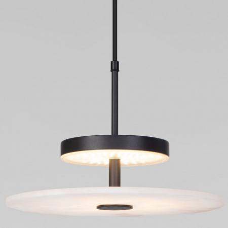 Светодиодный подвесной светильник с мраморным рассеивателем 40342 LED черный Eurosvet Thasos