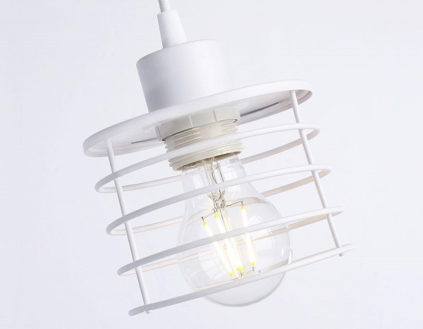 Подвесной светильник Ambrella light Traditional TR8065