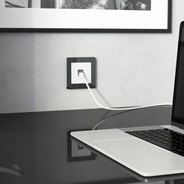 Розетка Ethernet RJ-45 cat. 6A экранированная (белый) W5120101