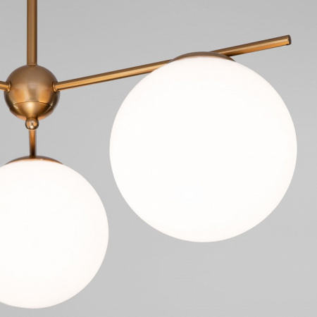 Потолочный светильник со стеклянными плафонами 60147/3 латунь Eurosvet Marbella