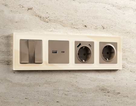 Лицевая панель ALFA (Темная бронза матовый) для электрической розетки с заземлением QUANT AP6360