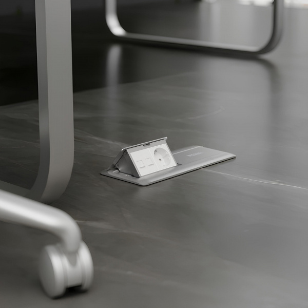 W8078065/ Выдвижной блок (Лючок) на 8 модулей (серебряный) W8078065 W8078065/ Выдвижной блок (Лючок) на 8 модулей (серебряный) W8078065