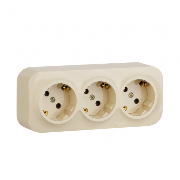 Legrand Quteo IP 20 Слоновая кость Розеточный блок с предварительным подключением 3 x 2К+З с защитными шторками - 16 A - 250 В~