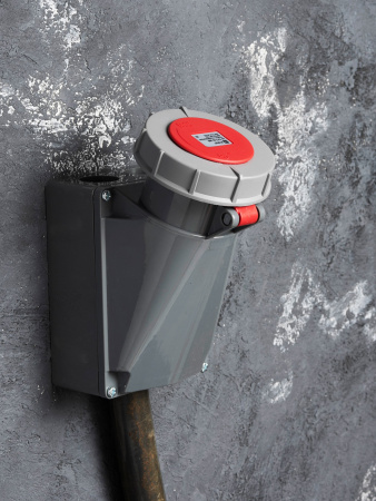 EKF PROxima Розетка стационарная наружная 1342 3Р+РЕ 63А 380В IP67