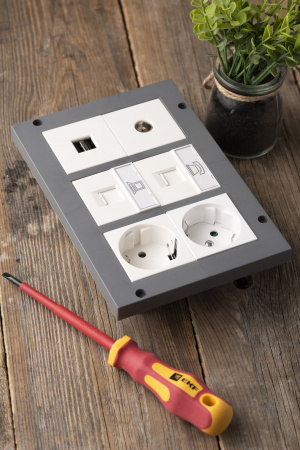 EKF PROxima Рамка приборная на 12 модулей для лючка C-Line 24