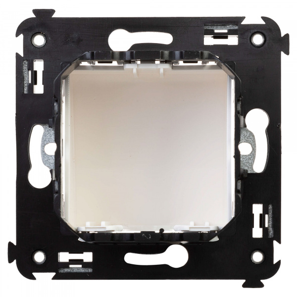 DKC Avanti Белое облако Вывод кабеля