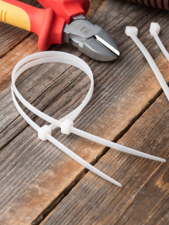 EKF Basic Хомут нейлоновый (4,8х250) (100шт.)