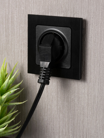 EKF PROxima Стокгольм Черный Розетка с/з, о шторками, 16А