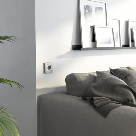 Рамка из металла на 1 пост АluMax алюминий W0013506