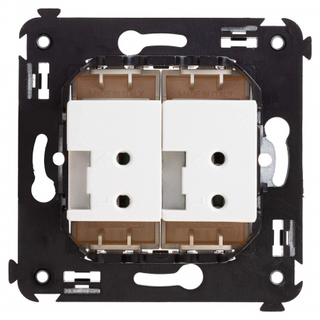 DKC Avanti Ванильная дымка Зарядное устройство USB