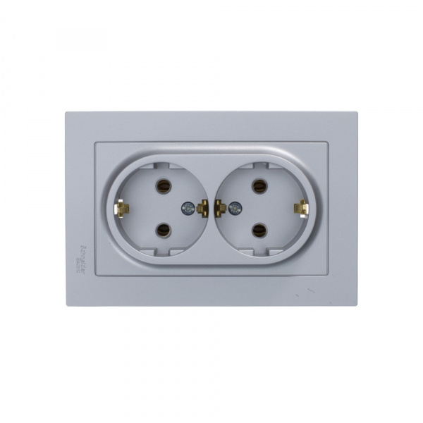 SE AtlasDesign Алюминий Розетка с/з двойная, 16А, в сборе