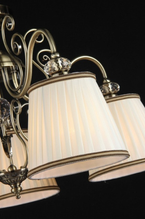 Люстра ARM420-05-R Maytoni Vintage