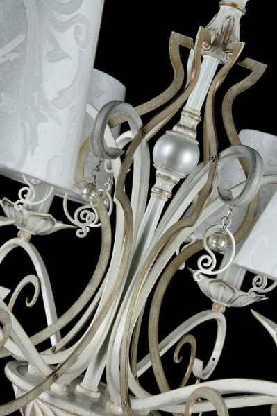 Люстра ARM004-06-W Maytoni Monile