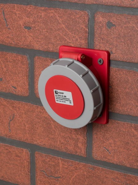 EKF PROxima Розетка стационарная внутренняя угловая 4242 3Р+РЕ 32А 380В IP67