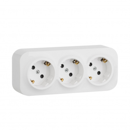Legrand Quteo IP 20 Белый Розеточный блок с предварительным подключением 3 x 2К+З с защитными шторками - 16 A - 250 В~