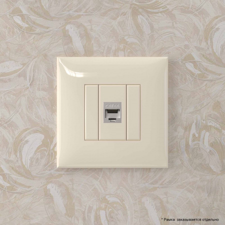 DKC Avanti Компьютерная розетка RJ-45 без шторки в стену, кат.6А одинарная экранированная, Ванильная дымка