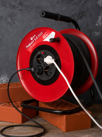 EKF PROxima Удлинитель на катушке "Гефест 2.0" 4 гнезда 50м с заземлением и предохранителем КГ 3*2,5 16А/3,5кВт