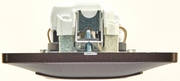 SE Glossa Шоколад Розетка с/з, 16А (в сборе)