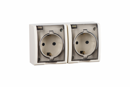 Simon 15 Aqua Бежевая Розетка 2-ая с/з с крышкой с защитными шторками наружная, IP54