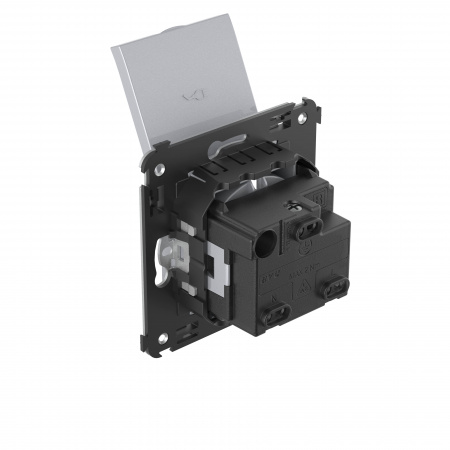 DKC Avanti Закаленная сталь Розетка с крышкой 2P+E со шторками