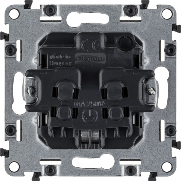 Legrand Valena LIFE DIY Алюм Розетка 1-ая с/з, винт.зажим