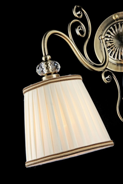 Настенный светильник (бра) ARM420-01-R Maytoni Vintage