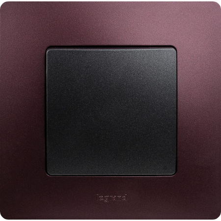 Legrand Etika Сливовая Рамка 1-ая