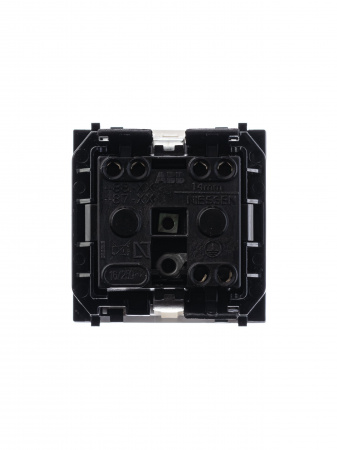 ABB NIE Zenit Бел Розетка с/з с защитными шторками, безвинт. зажим, 2 мод