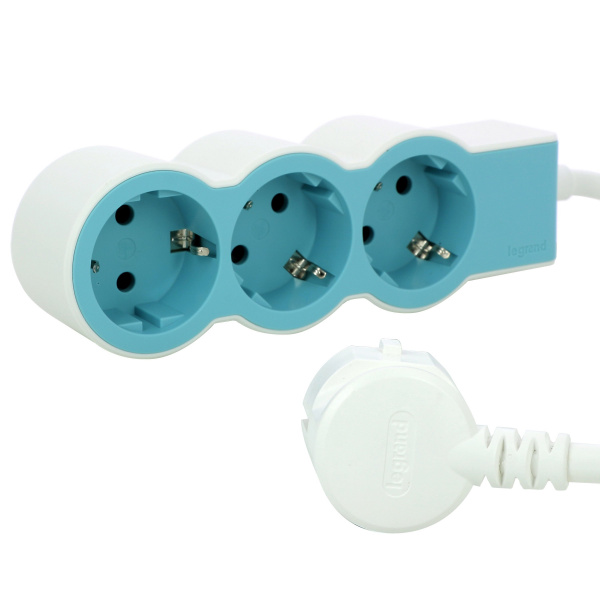 Legrand Revolution Стандарт Бело-голубой Удлинитель 3x2К+З, кабель 1,5м