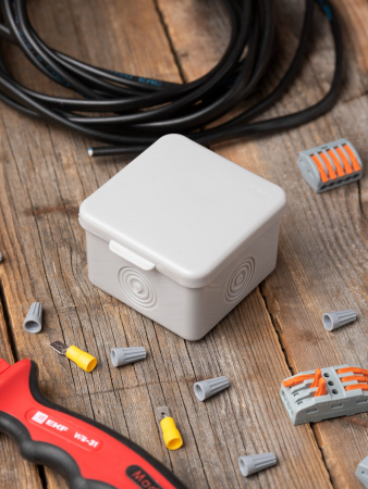 EKF PROxima Коробка распаячная КМР-030-037 пылевлагозащищенная без мембранных вводов (65х65х50)