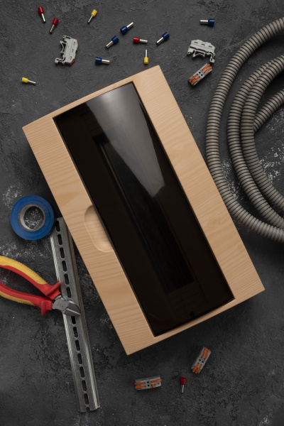 EKF PROxima Щит распределительный навесной ЩРН-П-18 светлое дерево IP41