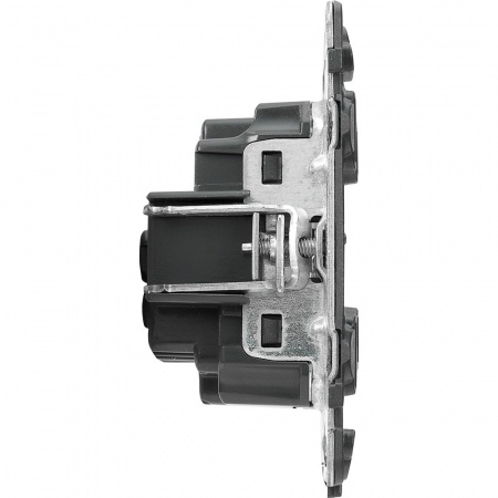 Legrand Valena Мех IN'MATIC Розетка с/з, со шторками, винт.зажим