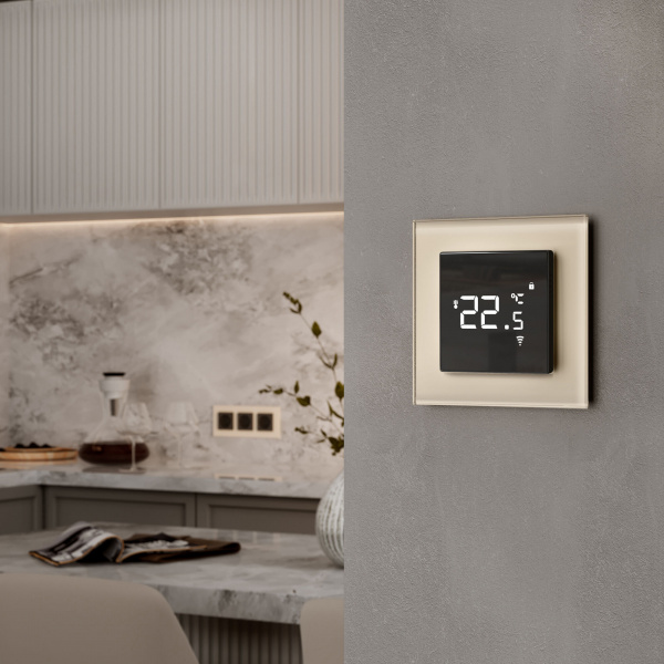 Рамка из стекла на 1 пост Favorit молочный W0011141