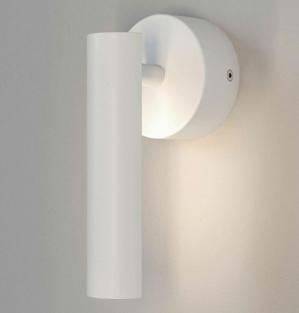 Настенный светодиодный светильник 20126/1 LED белый Eurosvet Tint