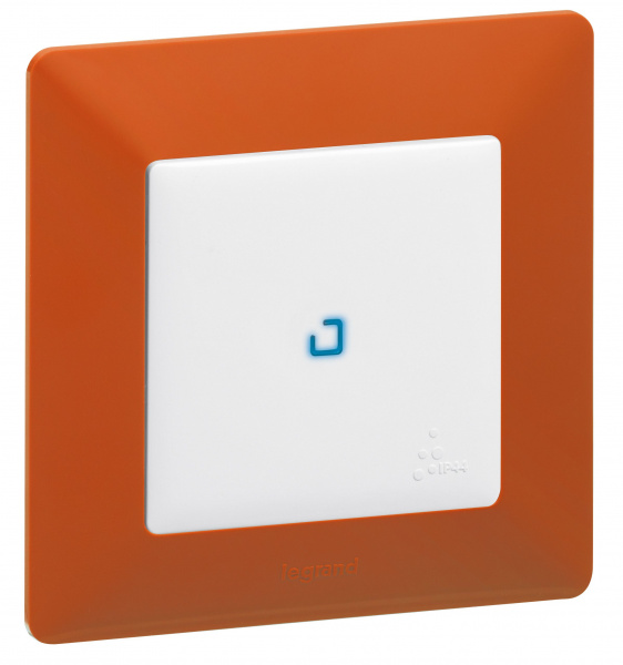 Legrand Valena LIFE Бел IP44 Выключатель 1-клавишный с подсветкой 10АХ 250В (с лицевой панелью)