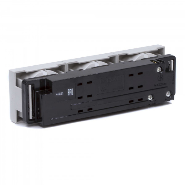 DKC Тройная розетка Viva серая