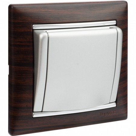 Legrand Valena Алюминий Розетка 1-ая с/з с крышкой