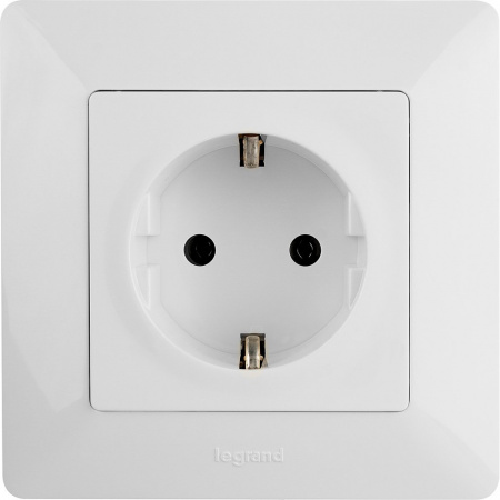 Legrand Valena LIFE DIY Бел Розетка 1-ая с/з, безвинт.зажим